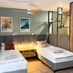 Apartament With Balcony - Free Parking, Warszawa